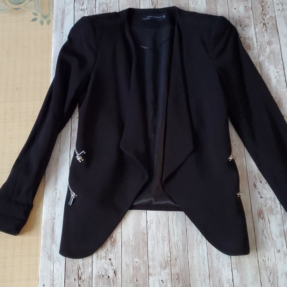 ★Zara Black Blazer/Jacket with Zipper